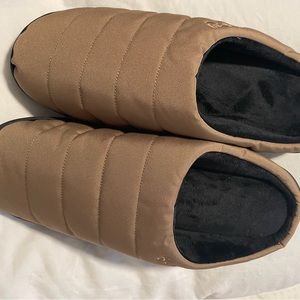 Subu beige nannen slippers